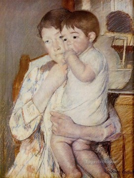 Bebé en brazos de su madre chupándose el dedo madres hijos Mary Cassatt Pinturas al óleo